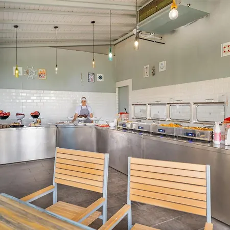 Mpm Orel מלון סאני ביץ'