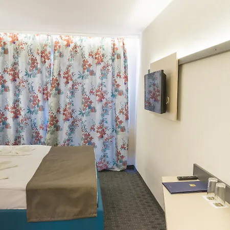 호텔 Mpm Orel 써니비치